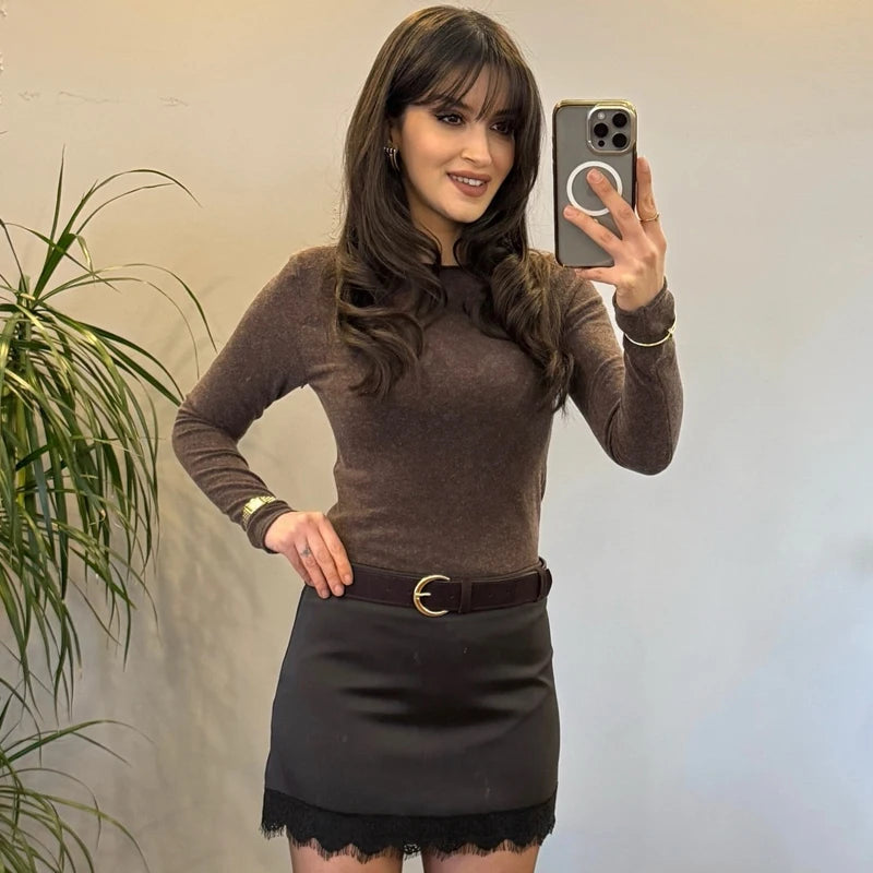 Falda Mini de Raso con Encaje