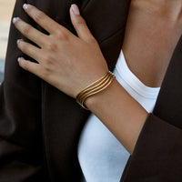 Brazalete Multicapa Calado Tono Oro - Aitana