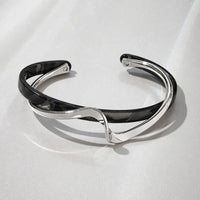 Brazalete Abierto Geométrico - Bruna