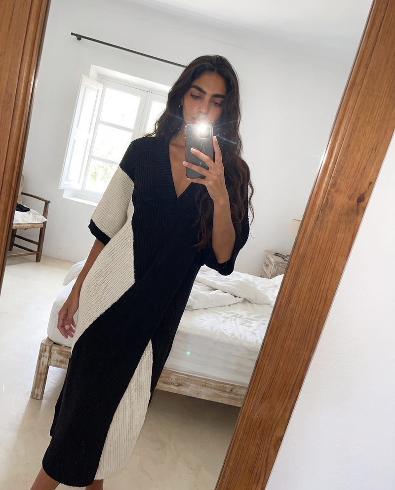 Vestido Vega en tono negro y crudo